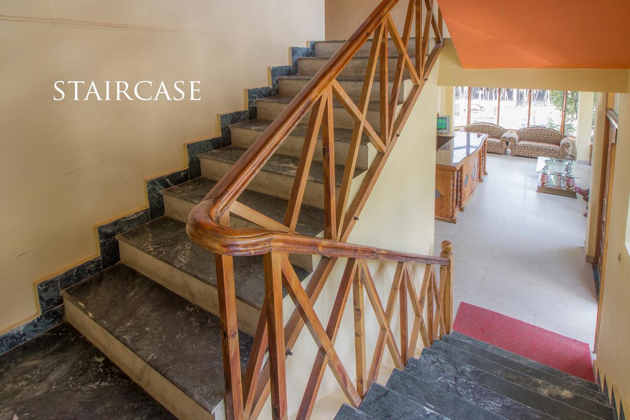Neha Palace Hotel Manali  Ngoại thất bức ảnh
